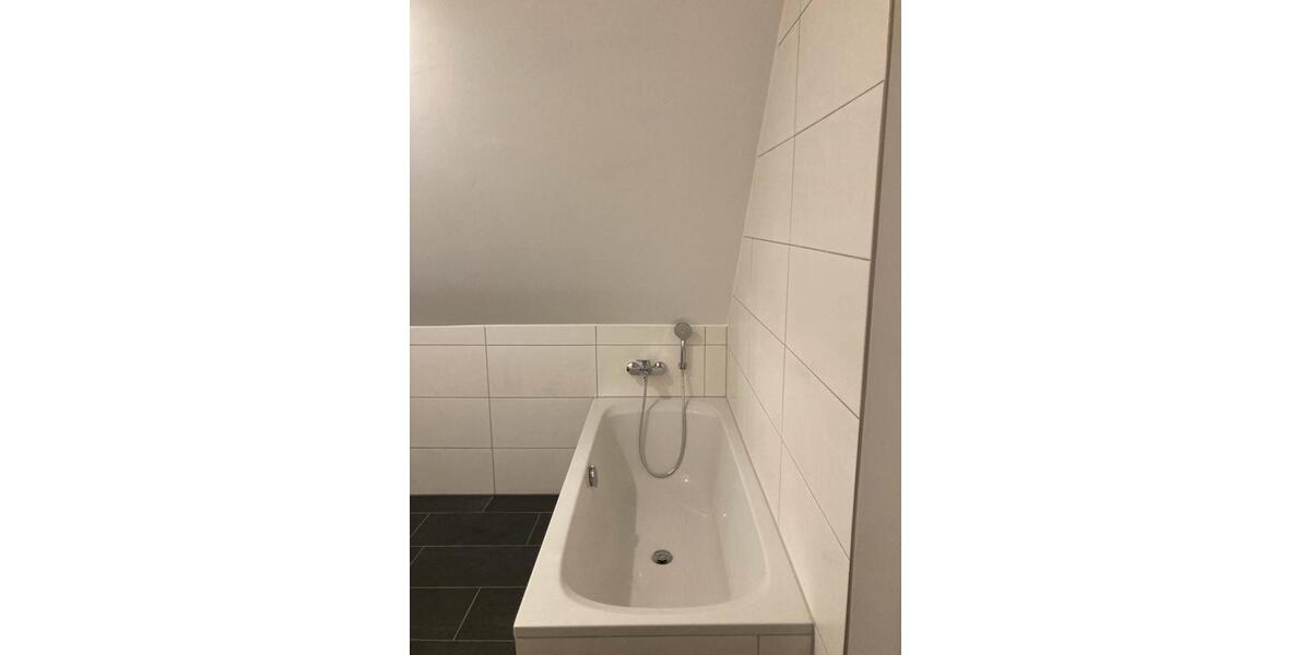 Dachgeschoßwohnung Siegenburg - 2 Zimmer, 64 m&sup2;, 880&euro; | Angebot:24869351