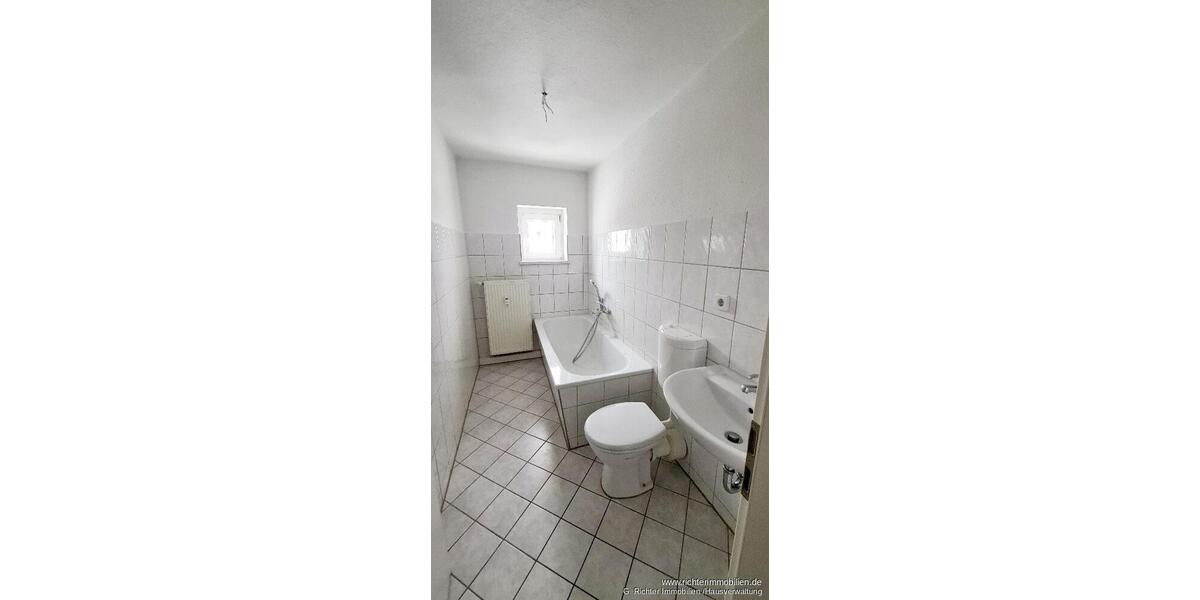 Etagenwohnung Halsbrücke - 3 Zimmer, 68 m&sup2;, 408&euro; | Angebot:23182402
