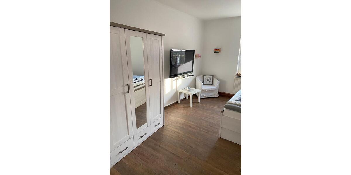 Wohnen auf Zeit Espelkamp - 3 Zimmer, 100 m&sup2;, 45&euro; | Angebot:26023826