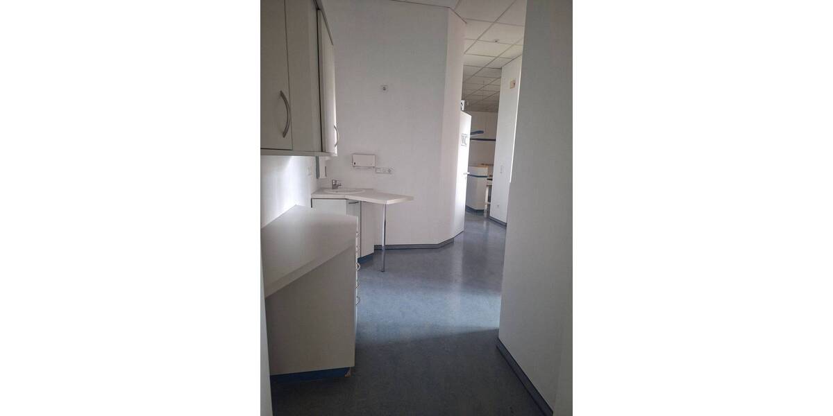 Gewerbeobjekt Saarbrücken St Johann - 5 Zimmer, 130 m&sup2;, 1.300&euro; | Angebot:26694547
