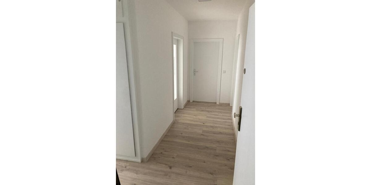Etagenwohnung Wuppertal Gemarkung Barmen - 3 Zimmer, 78 m&sup2;, 899&euro; | Angebot:26606878