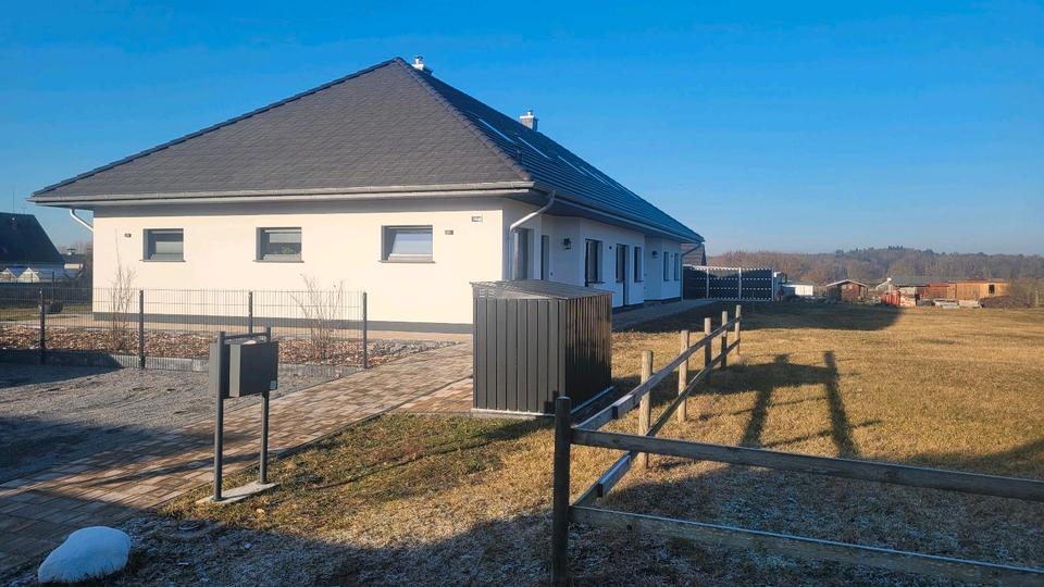 Dachgeschoßwohnung Wulkenzin - 3 Zimmer, 116 m&sup2;, 1.300&euro; | Angebot:24842216