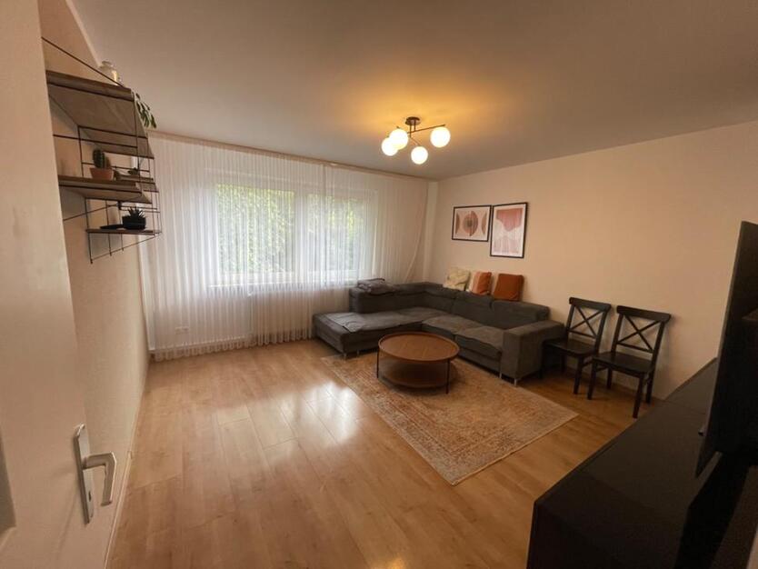 superschöne frisch renovierte 3 Zimmer Wohnung
