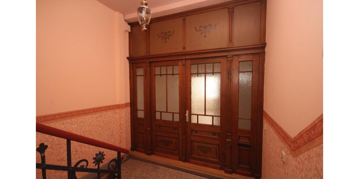 Etagenwohnung Zwickau - 4 Zimmer, 120 m&sup2;, 900&euro; | Angebot:26534400