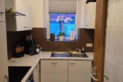 3 Zimmer Wohnung, Küche,Bad mit Badewanne und Tageslicht,KC-Stadt 3 zimmer