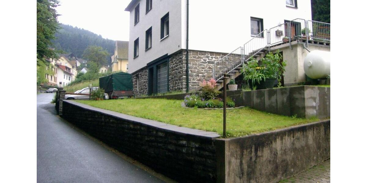 2,5 Zi., Zw. Lüd&Altena kompl. reno. schönes Bad, mit Einbauküche 2 zimmer