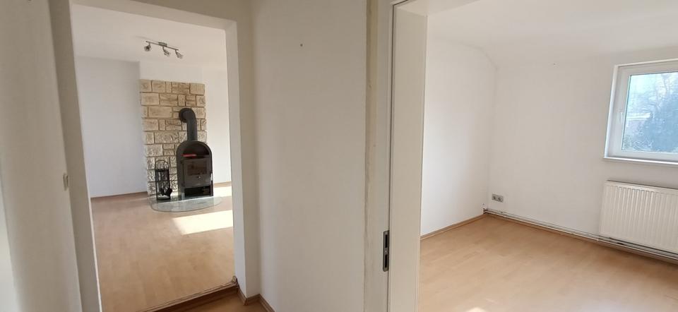 Dachgeschoßwohnung Mühlhausen (Thüringen) - 3 Zimmer, 60 m&sup2;, 415&euro; | Angebot:25321925