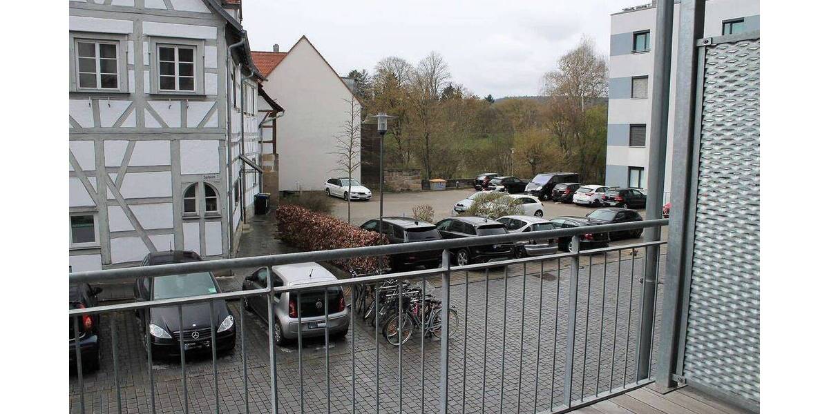 Etagenwohnung Forchheim - 2 Zimmer, 94 m&sup2;, 940&euro; | Angebot:26171225