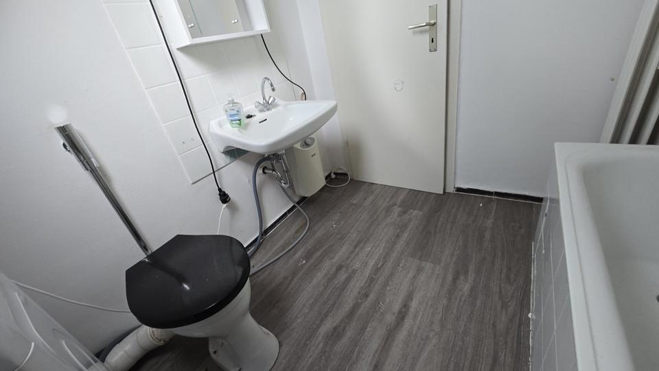 Wohnen auf Zeit Krefeld - 4 Zimmer, 80 m&sup2;, 525&euro; | Angebot:25550412