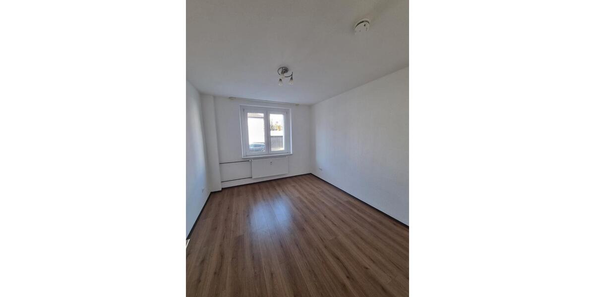 Erdgeschoßwohnung Duisburg Duisburg-Mitte - 2 Zimmer, 45 m&sup2;, 450&euro; | Angebot:26049220