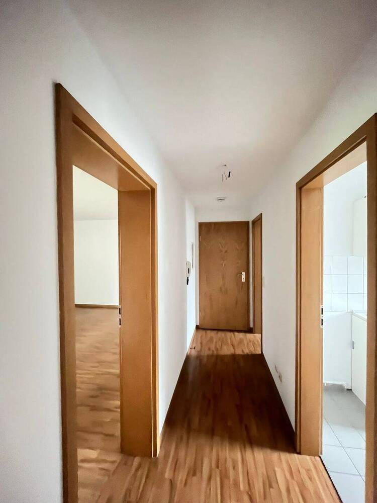 Kleine, gepflegte 2,5-Zimmer-Wohnung für die kleine Familie!
