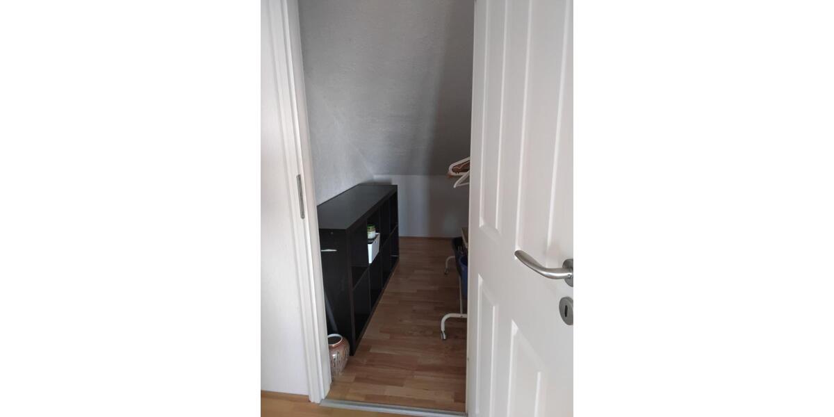 Dachgeschoßwohnung Walldürn - 3 Zimmer, 100 m&sup2;, 800&euro; | Angebot:24650579