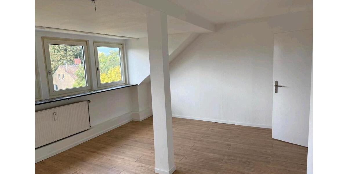 Dachgeschoßwohnung Herne Altenhöfen - 3 Zimmer, 60 m&sup2;, 640&euro; | Angebot:25884094