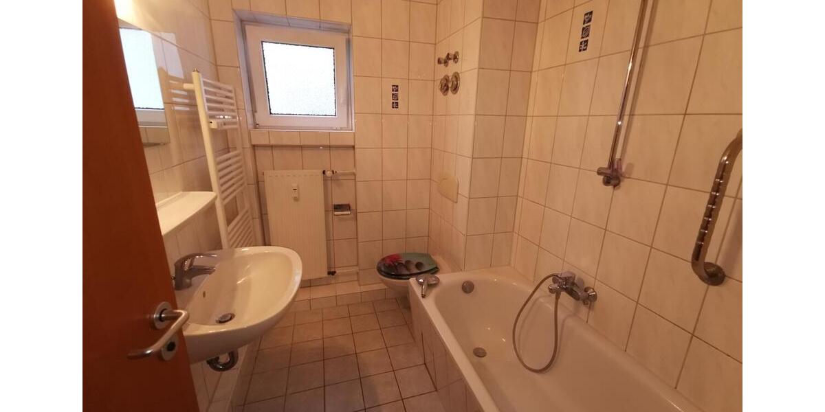 Etagenwohnung Bad Fallingbostel - 5 Zimmer, 107 m&sup2;, 750&euro; | Angebot:24728114