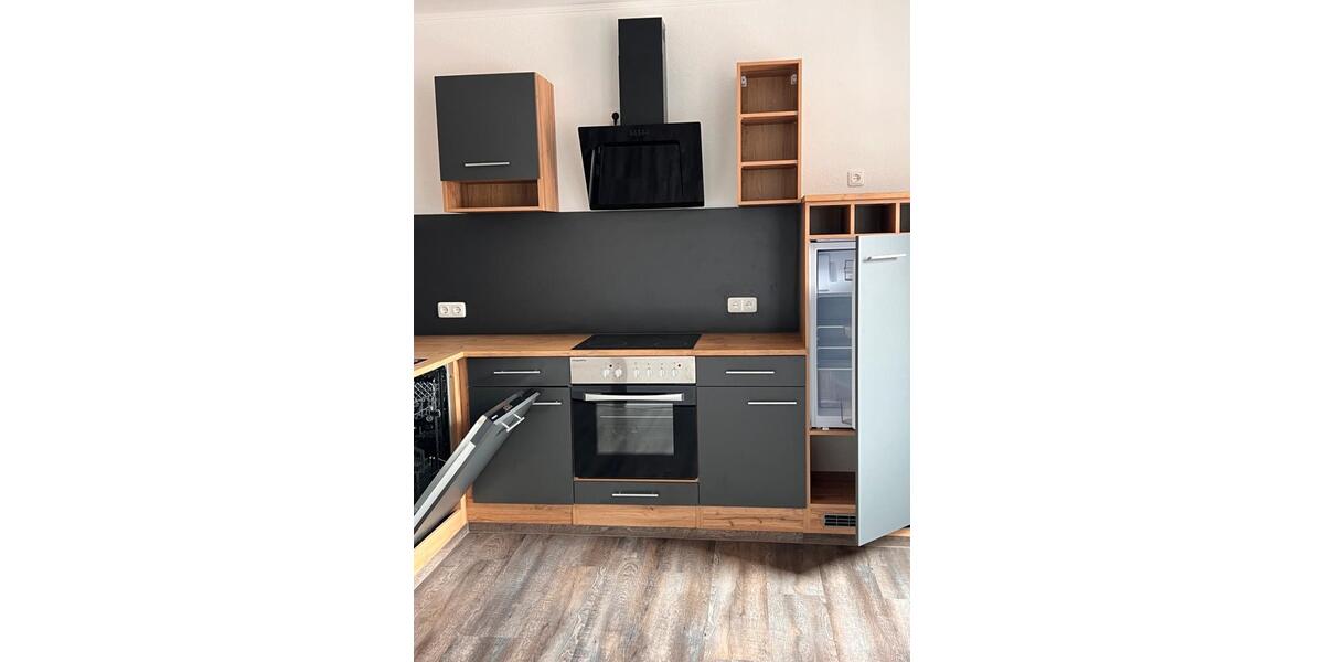 großzügige Etagenwohnung mit Dachterasse 4 zimmer