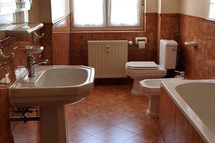 Wunderschöne 3-Raum-Wohnung mit EBK im Erdgeschoss 3 zimmer