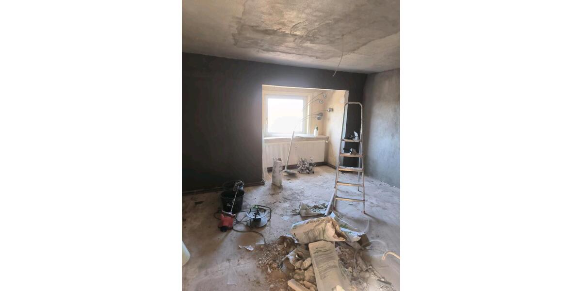 Dachgeschoßwohnung Südliches Anhalt - 4 Zimmer, 75 m&sup2;, 380&euro; | Angebot:26025268