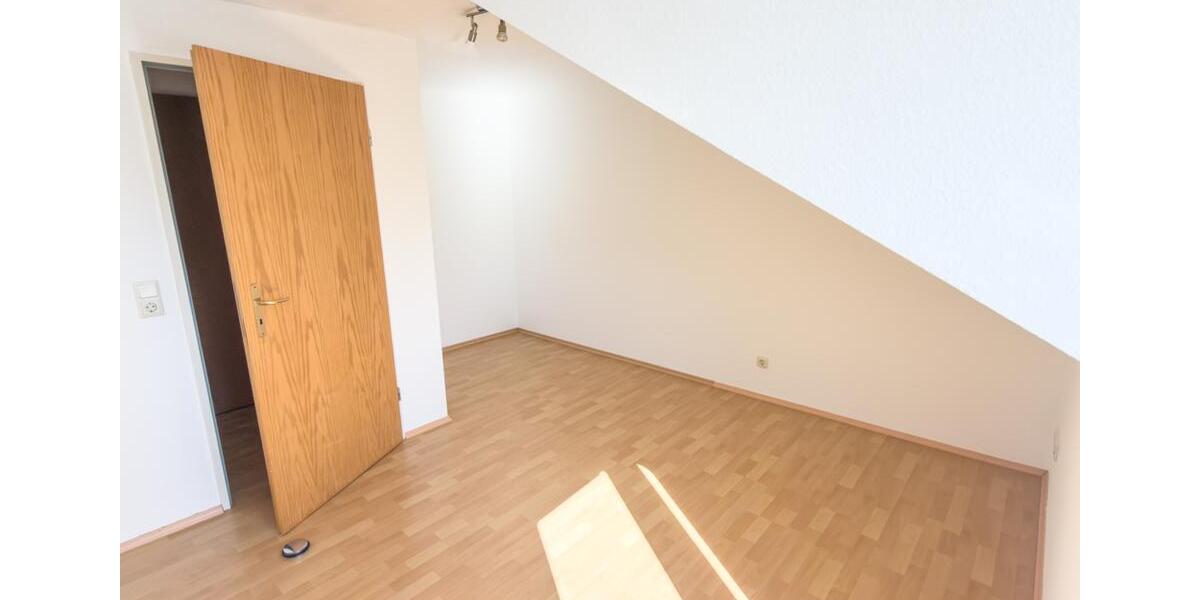 Dachgeschoßwohnung Coburg - 2 Zimmer, 68 m&sup2;, 540&euro; | Angebot:26094589