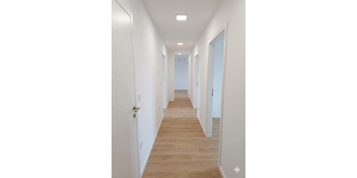 Dachgeschoßwohnung Nienburg (Weser) - 3 Zimmer, 105 m&sup2;, 997&euro; | Angebot:26330386