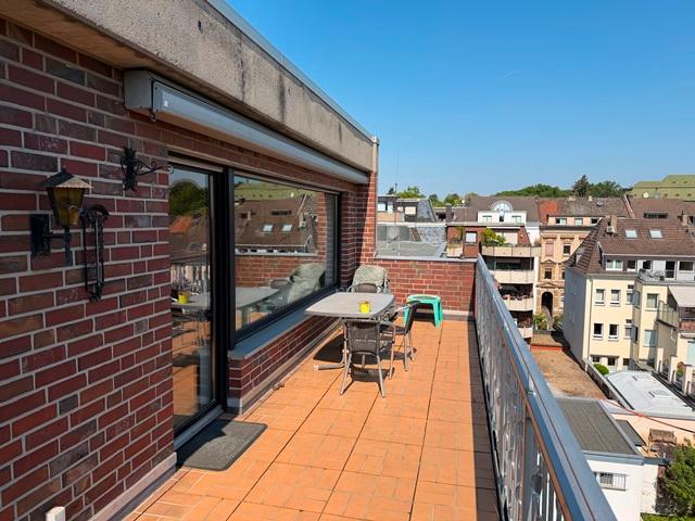Dachgeschoßwohnung Mönchengladbach - 3 Zimmer, 109 m&sup2;, 995&euro; | Angebot:26548259