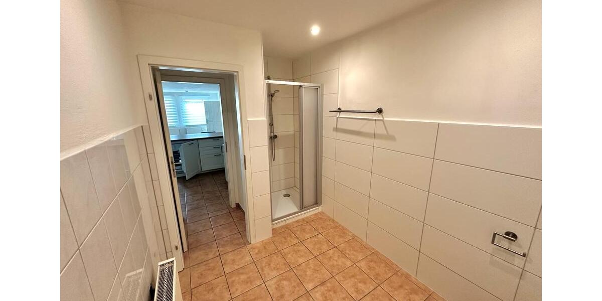 Erdgeschoßwohnung Waren (Müritz) - 2 Zimmer, 65 m&sup2;, 420&euro; | Angebot:26704743