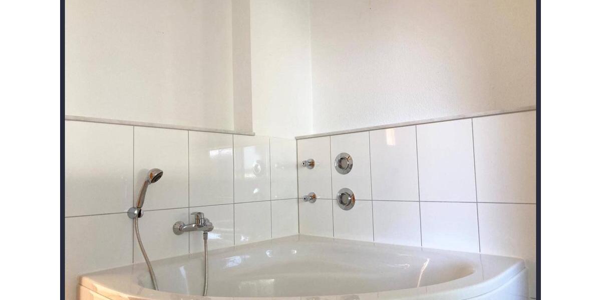 Etagenwohnung Velbert Velbert-Mitte - 3 Zimmer, 84 m&sup2;, 909&euro; | Angebot:24754307