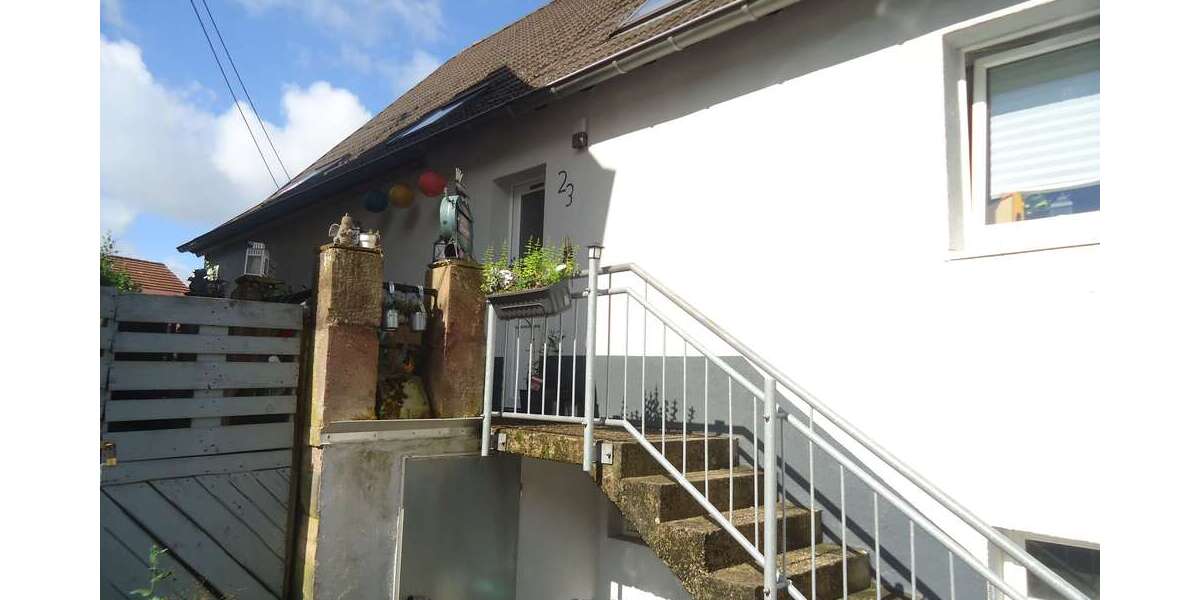 Etagenwohnung Ottweiler - 2 Zimmer, 110 m&sup2;, 650&euro; | Angebot:24578463