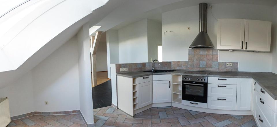 Dachgeschoßwohnung Dessau-Roßlau Dessau - 3 Zimmer, 94 m&sup2;, 700&euro; | Angebot:26619977