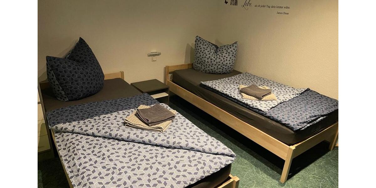 Wohnen auf Zeit Eisenhüttenstadt - 3 Zimmer, 75 m&sup2;, 18&euro; | Angebot:26366307