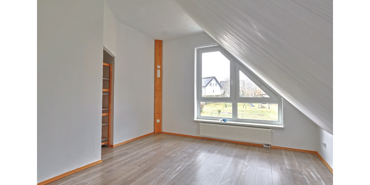 Maisonettenwohnung Wiehl - 5 Zimmer, 171 m&sup2;, 1.250&euro; | Angebot:24705613