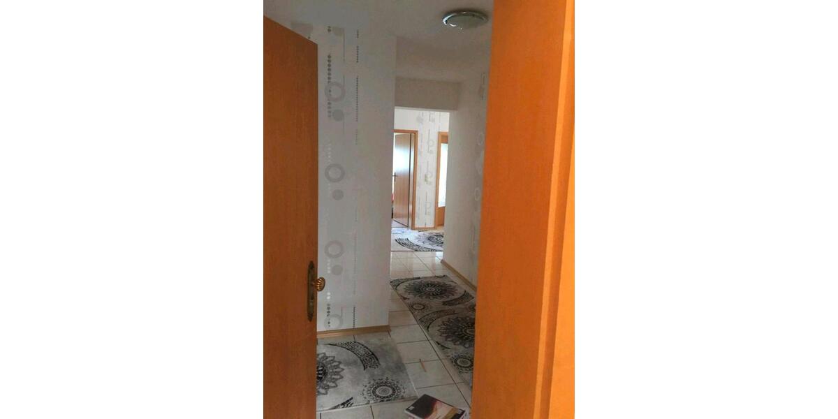 Erdgeschoßwohnung Wettenberg - 5 Zimmer, 160 m&sup2;, 1.490&euro; | Angebot:26235611