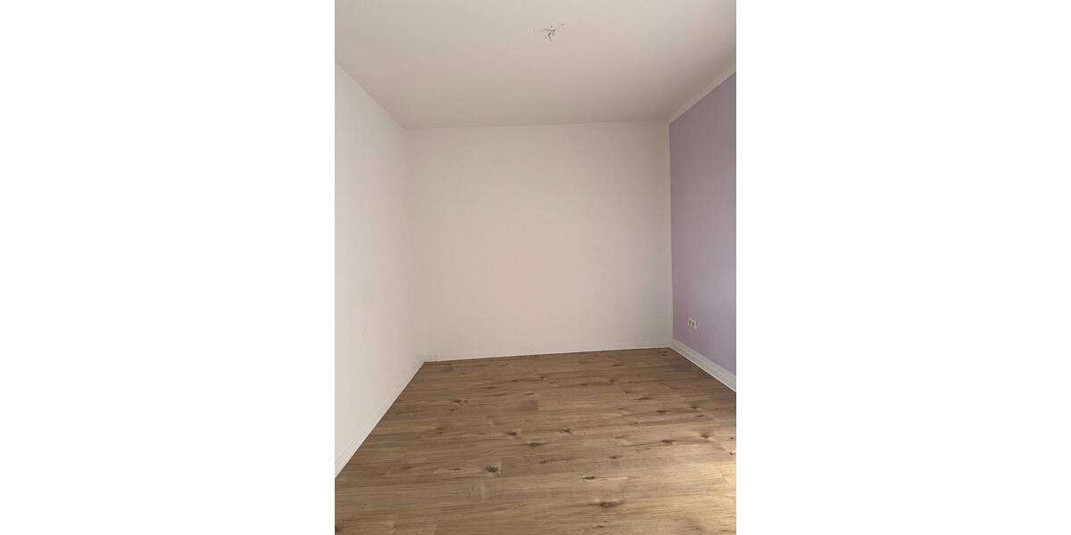 Etagenwohnung Helmstedt Offleben - 5 Zimmer, 75 m&sup2;, 430&euro; | Angebot:24846551