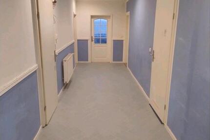 große günstige 4 Zimmer Wohnung in Langenweddingen mit Garten zimmer