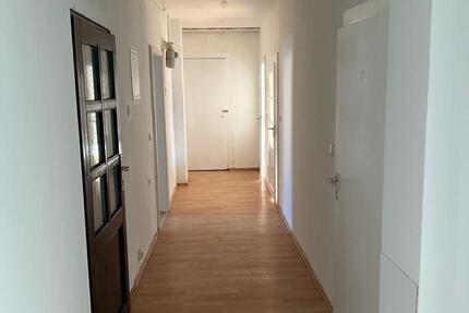Wohnung Hof Altstadt - 3 Zimmer, 100 m&sup2;, 700&euro; | Angebot:26123432