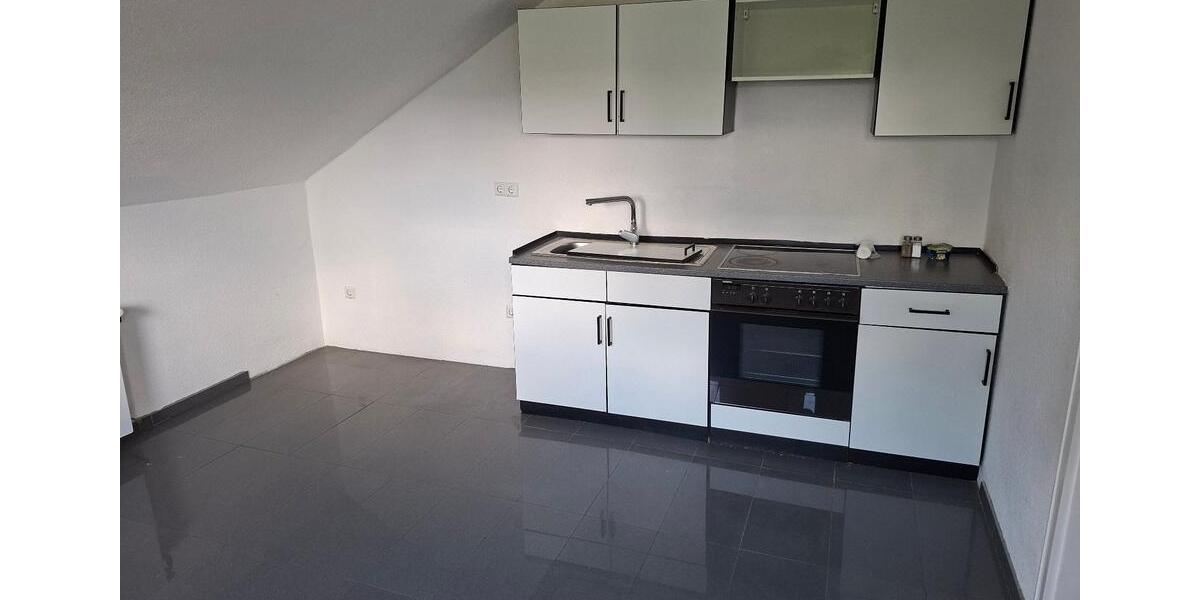 Dachgeschoßwohnung Westerheim - 2.5 Zimmer, 80 m&sup2;, 950&euro; | Angebot:26507643