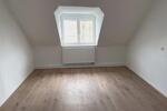 Dachgeschoßwohnung Klipphausen - 2 Zimmer, 65 m&sup2;, 450&euro; | Angebot:26236331