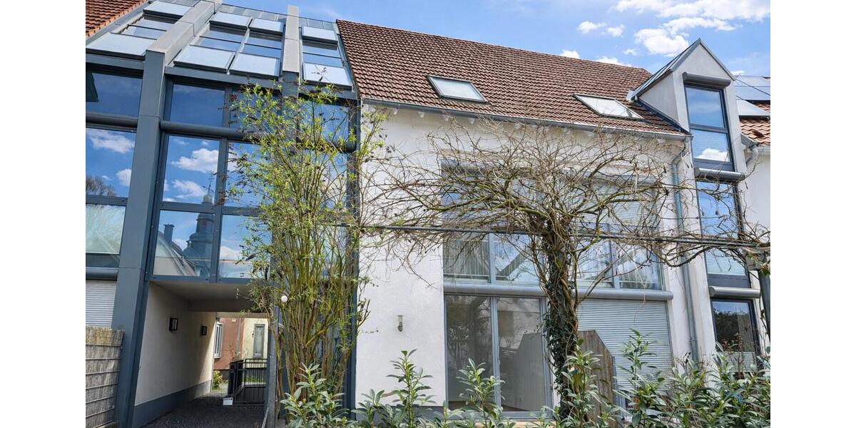 Reihenhaus Bad Vilbel - 5 Zimmer, 177 m&sup2;, 2.900&euro; | Angebot:25862446
