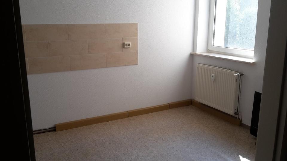 Etagenwohnung Apolda - 2 Zimmer, 60 m&sup2;, 450&euro; | Angebot:26549026