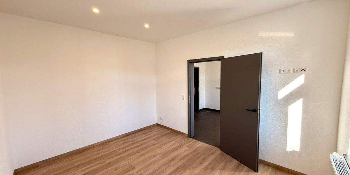Etagenwohnung Meerane Seiferitz - 3 Zimmer, 84 m&sup2;, 700&euro; | Angebot:24683971