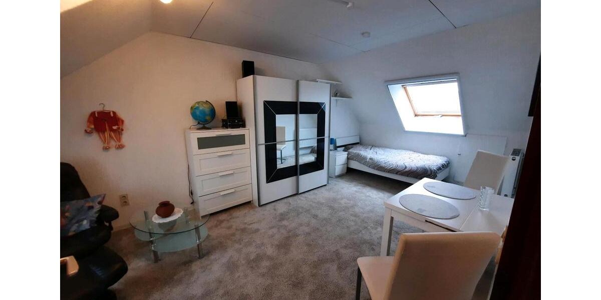 Dachgeschoßwohnung Leverkusen Bergisch Neukirchen - 1 Zimmer, 35 m&sup2;, 350&euro; | Angebot:26704975