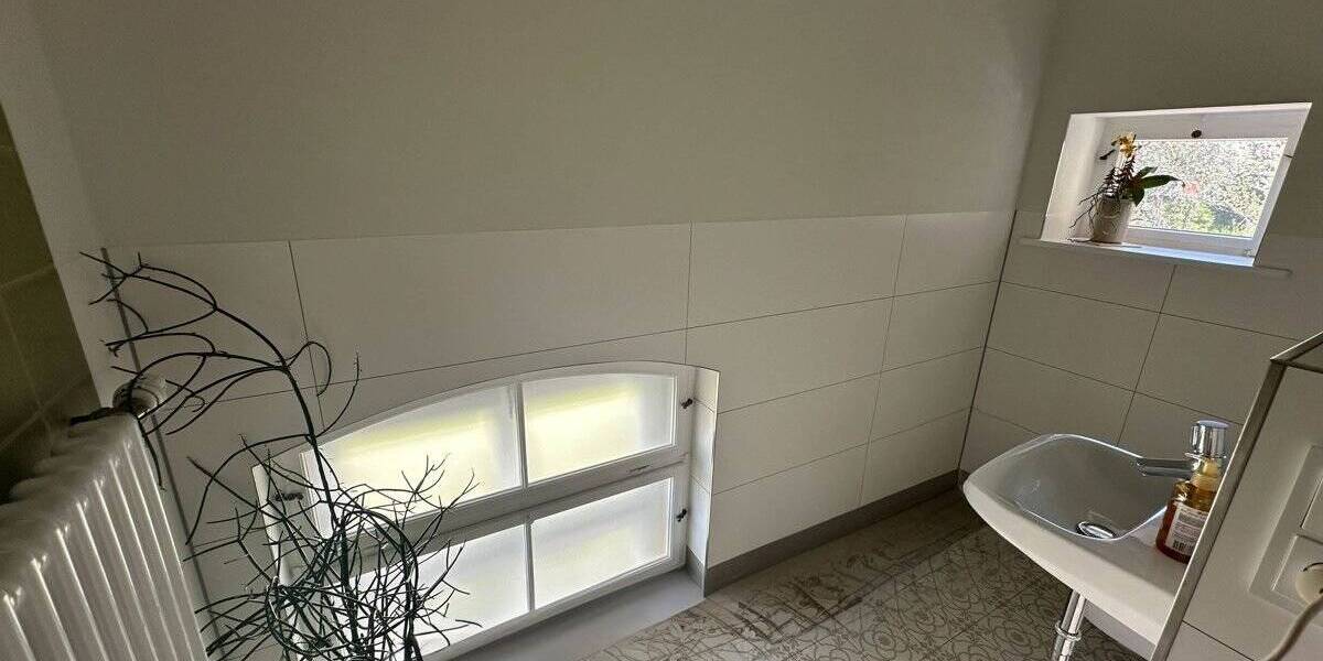 Gewerbeobjekt Limbach-Oberfrohna Oberfrohna - 5 Zimmer, 153 m&sup2;, 1.683&euro; | Angebot:25821007