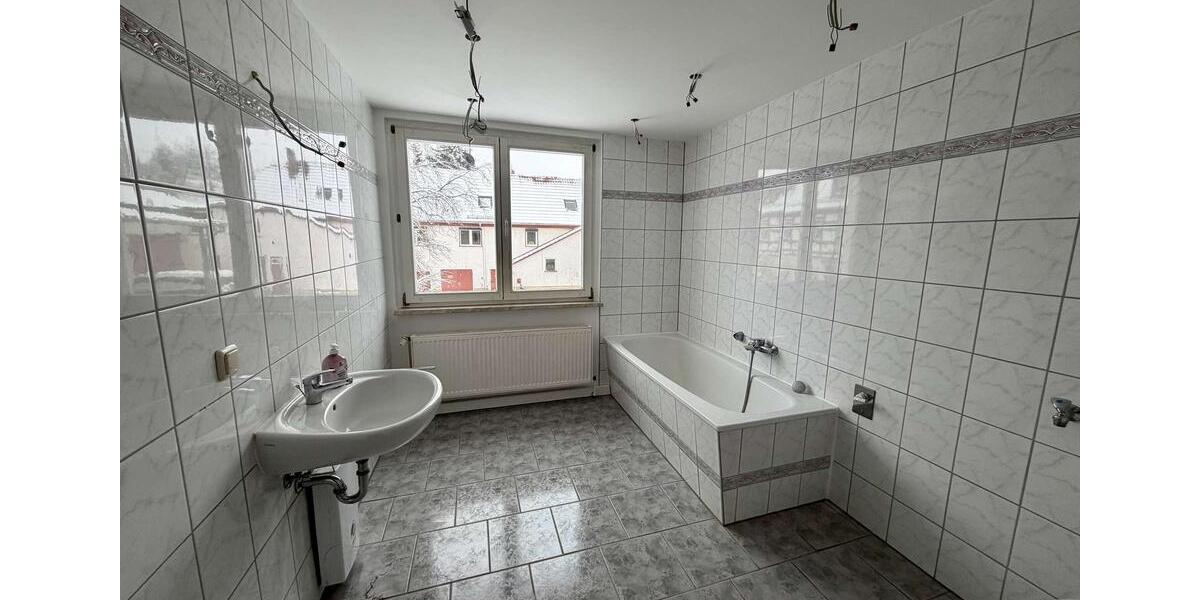 Etagenwohnung Klipphausen - 3 Zimmer, 101 m&sup2;, 699&euro; | Angebot:24754220