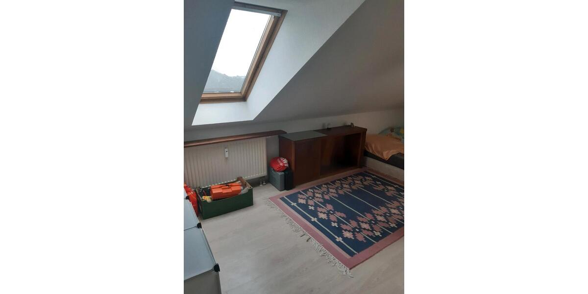 Dachgeschoßwohnung Radebeul - 1 Zimmer, 35 m&sup2;, 600&euro; | Angebot:24537539