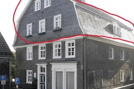 Dachgeschoss Wohnung Zentrum Gummersbach zu vermieten 4 zimmer