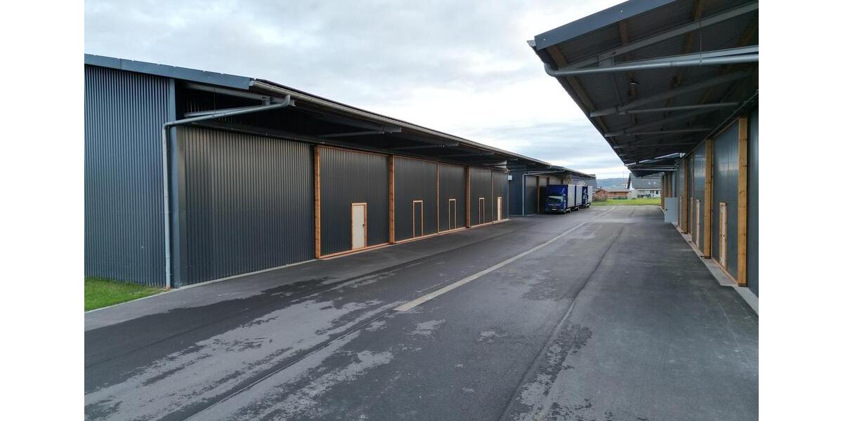 LagerhalleGewerbehalleMiethalle(648m² oder 2x324m²) zimmer