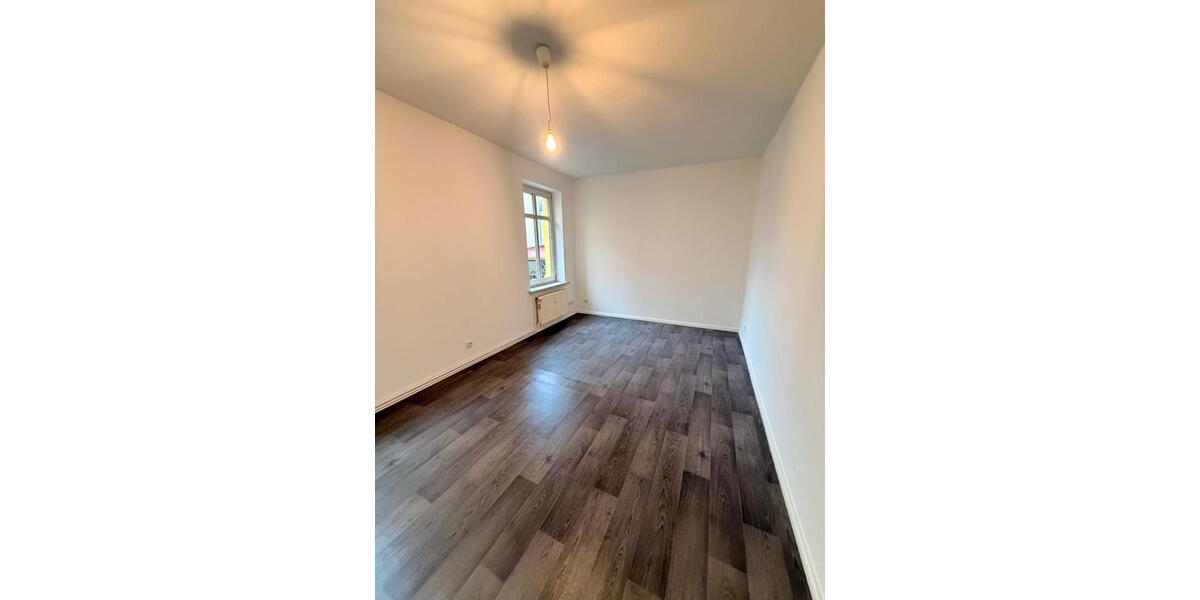 Hochparterre Anklam - 1 Zimmer, 31 m&sup2;, 300&euro; | Angebot:26626467
