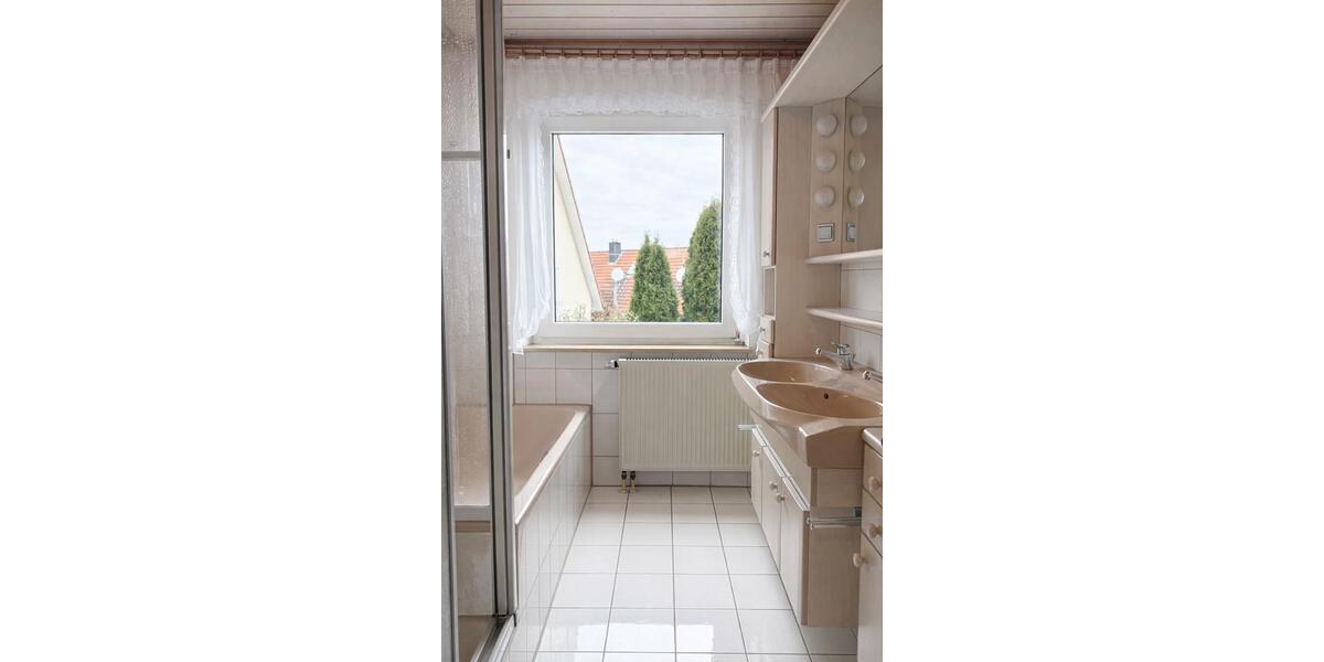 Erdgeschoßwohnung Abenberg - 3 Zimmer, 93 m&sup2;, 800&euro; | Angebot:25173887