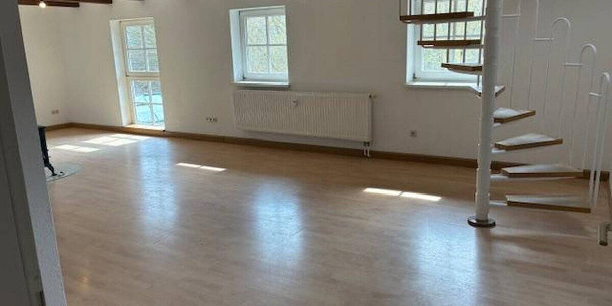 Etagenwohnung Seesen Kirchberg - 4 Zimmer, 129 m&sup2;, 895&euro; | Angebot:26344022