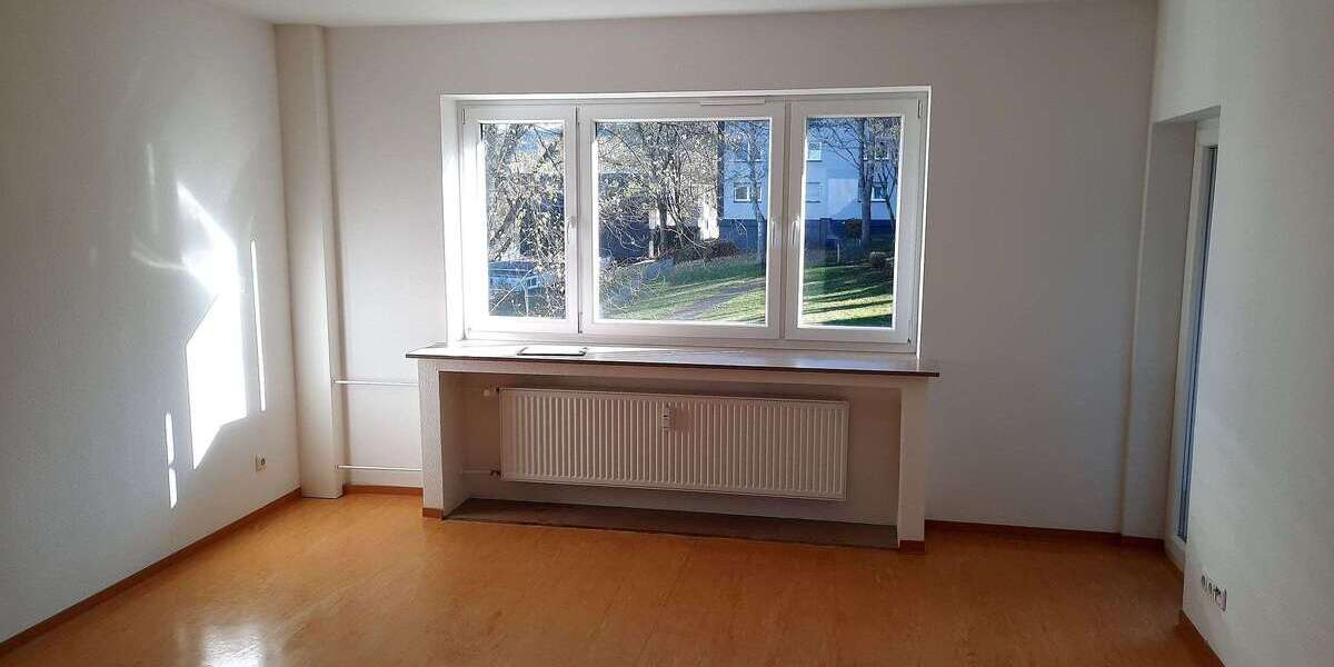Etagenwohnung Netphen Dreis-Tiefenbach - 3 Zimmer, 75 m&sup2;, 471&euro; | Angebot:27231302