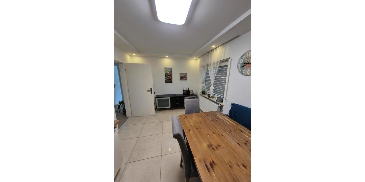 Etagenwohnung Leimen - 2 Zimmer, 65 m&sup2;, 1.300&euro; | Angebot:25992504